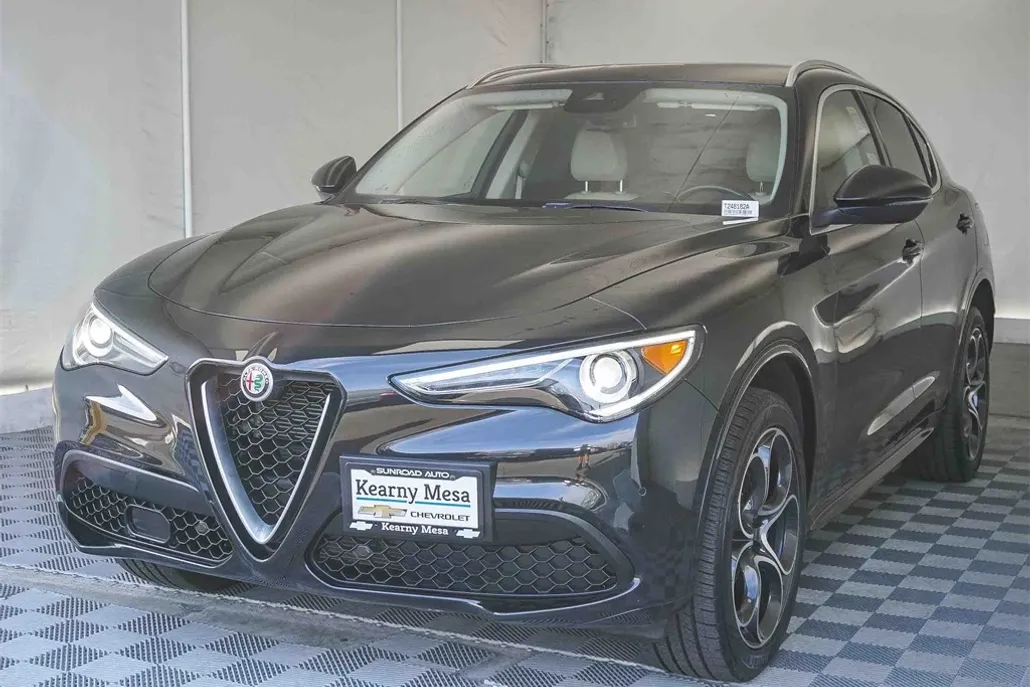 2020 Alfa Romeo Stelvio Ti photo 1