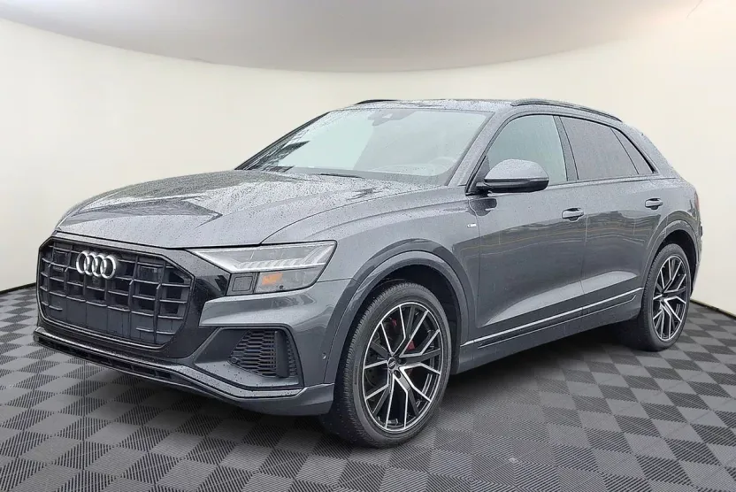 2021 Audi Q8 55 Prestige photo 1