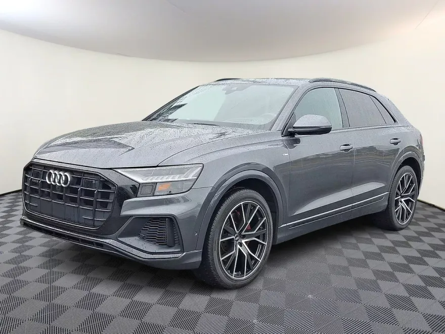 2021 Audi Q8 55 Prestige photo 1