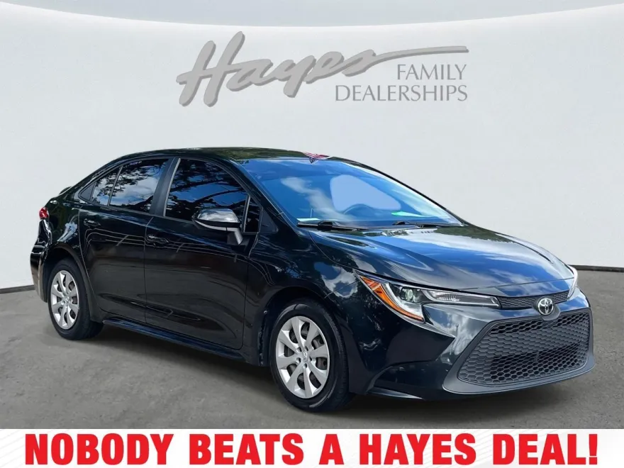 2021 Toyota Corolla LE photo 1