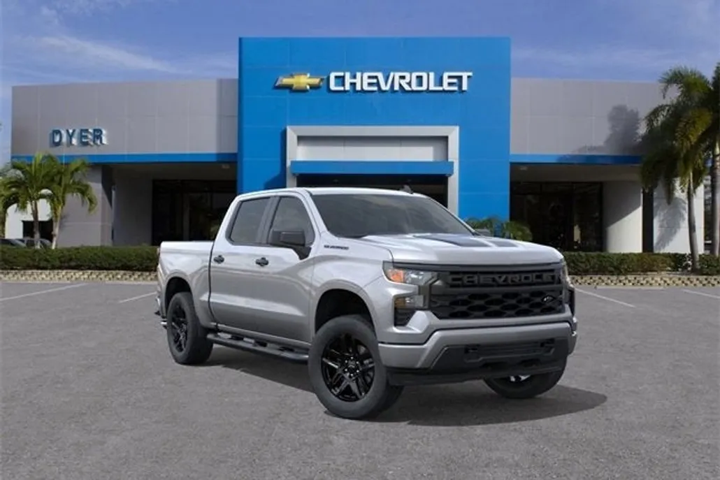 2025 Chevrolet Silverado 1500 Custom photo 1