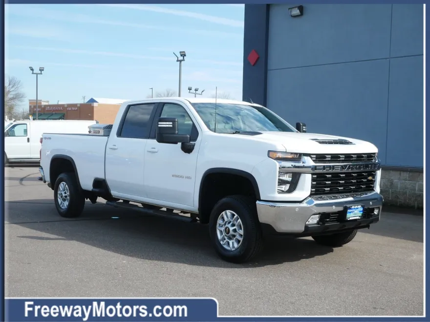 2023 Chevrolet Silverado 2500HD LT photo 1
