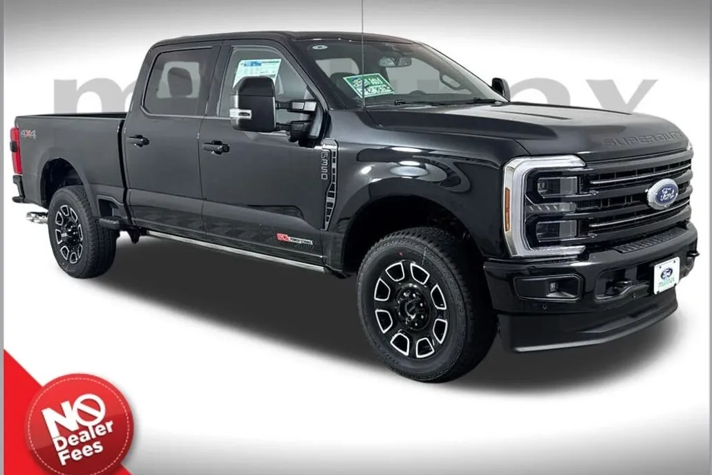 2025 Ford F-350 Platinum photo 1