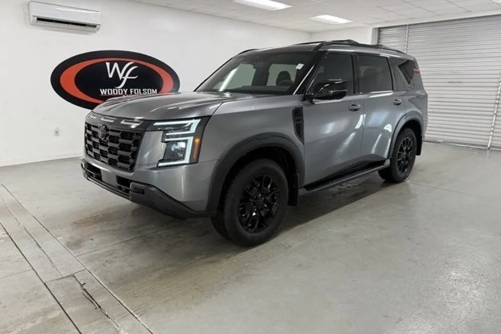 2025 Nissan Armada photo 1