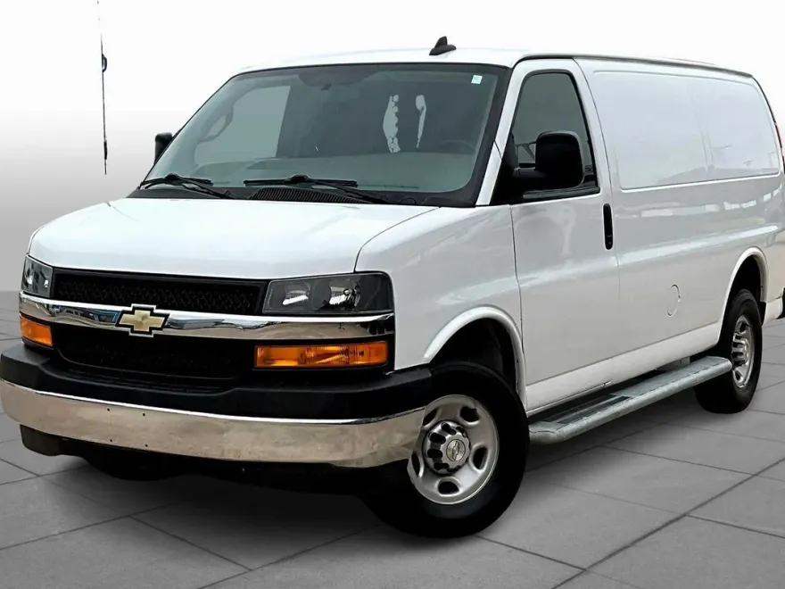2023 Chevrolet Express 2500 Cargo photo 1