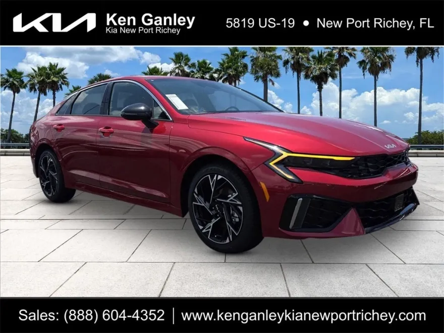 2025 Kia K5 GT-Line photo 1