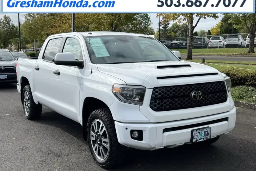 2018 Toyota Tundra SR5 photo 1