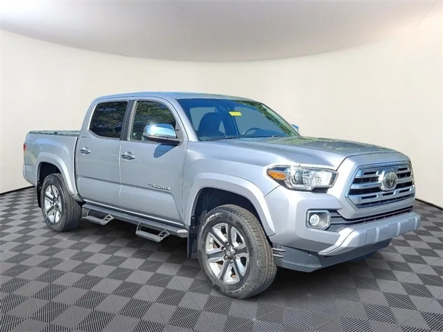 2019 Toyota Tacoma Limited photo 1