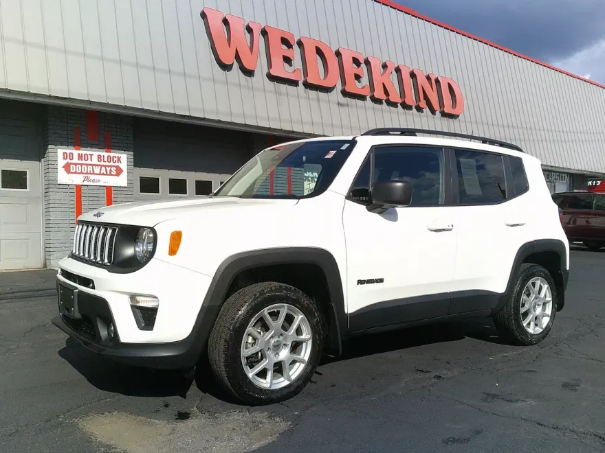 2022 Jeep Renegade Latitude photo 1