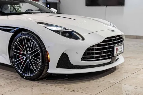 2025 Aston Martin DB12 photo 3
