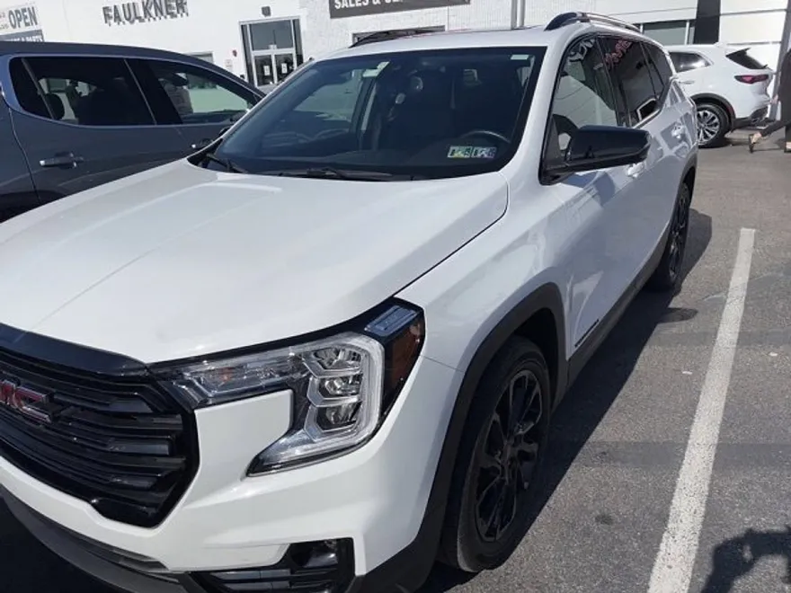2023 Gmc Terrain SLT photo 1