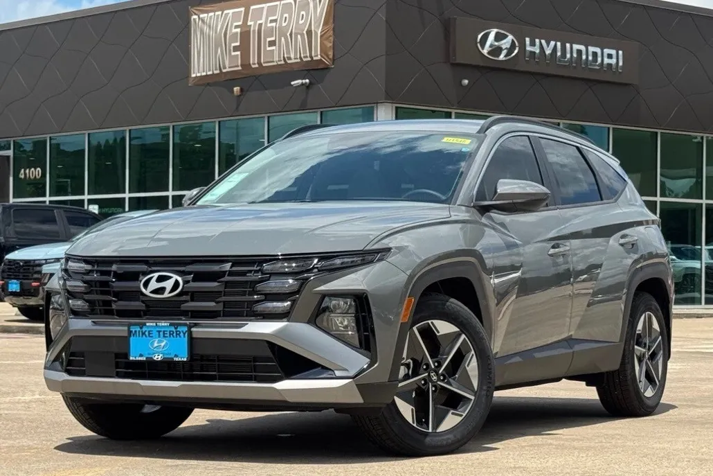2025 Hyundai Tucson SEL photo 1