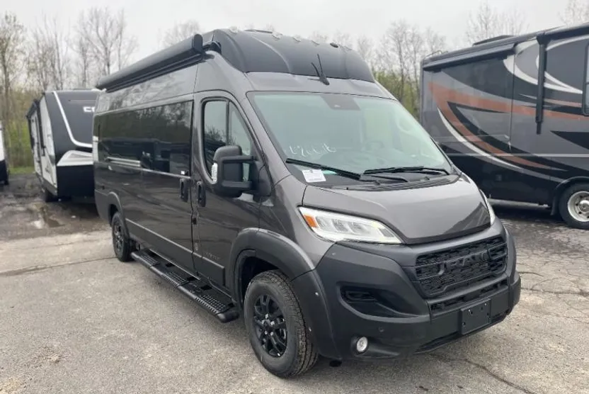 2024 Ram ProMaster 3500 Window Van photo 1