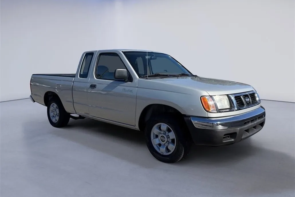 1998 Nissan Frontier photo 1