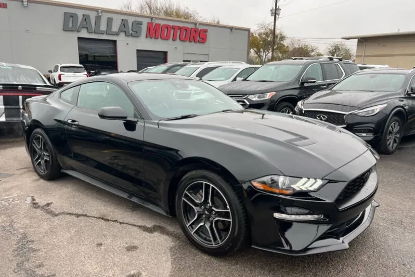 2022 Ford Mustang EcoBoost Premium photo 1