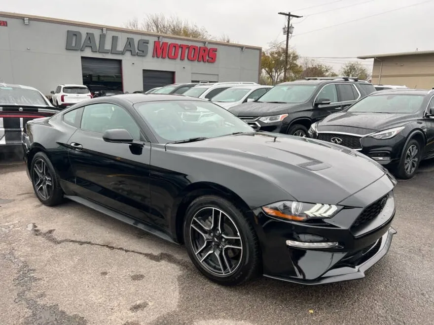 2022 Ford Mustang EcoBoost Premium photo 1