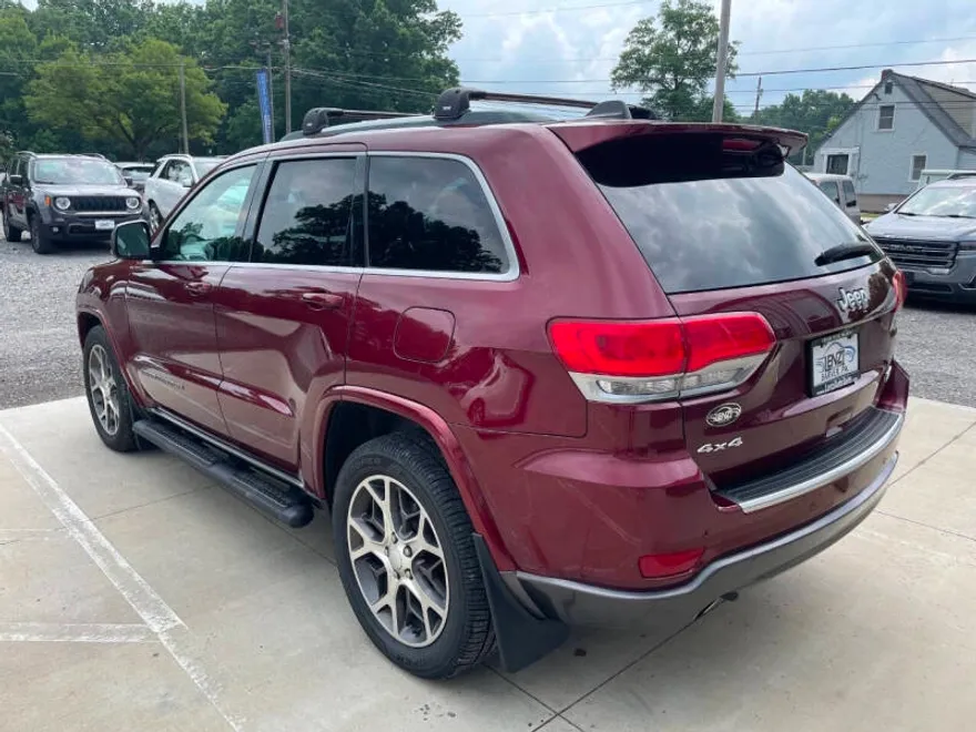 2018 Jeep Grand Cherokee Sterling Edition photo 1
