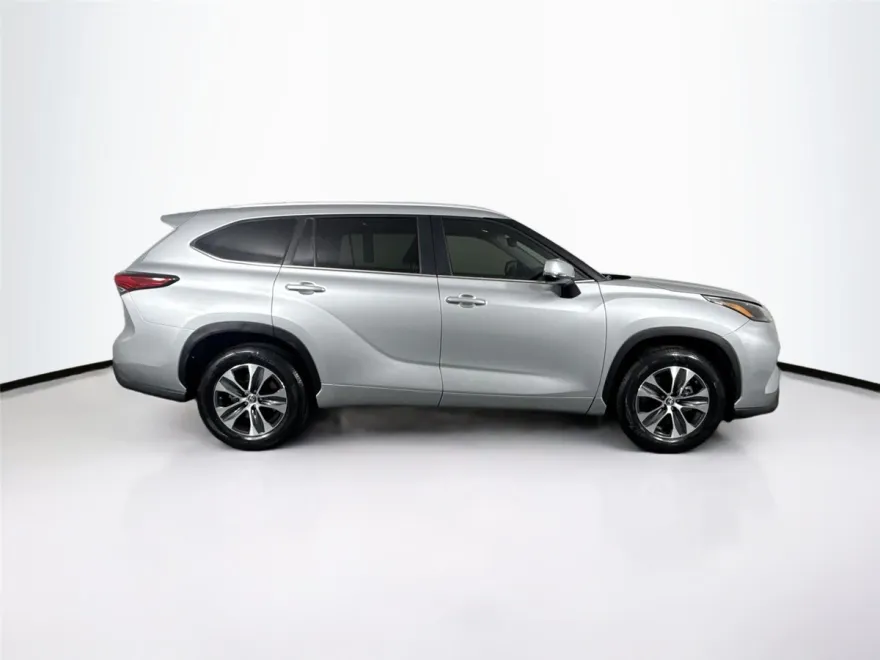 2023 Toyota Highlander Limited Platinum XLE XSE photo 1