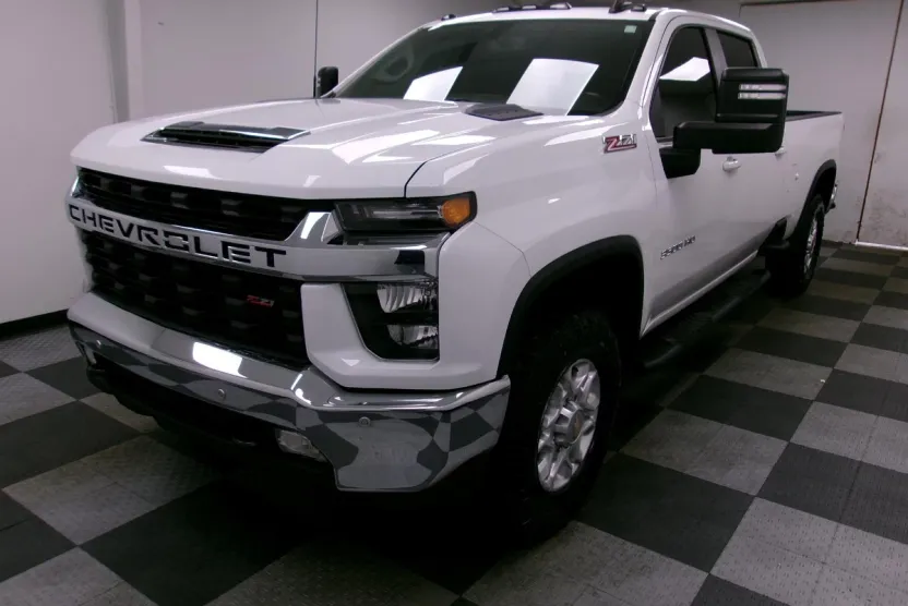 2022 Chevrolet Silverado 3500HD LT photo 1