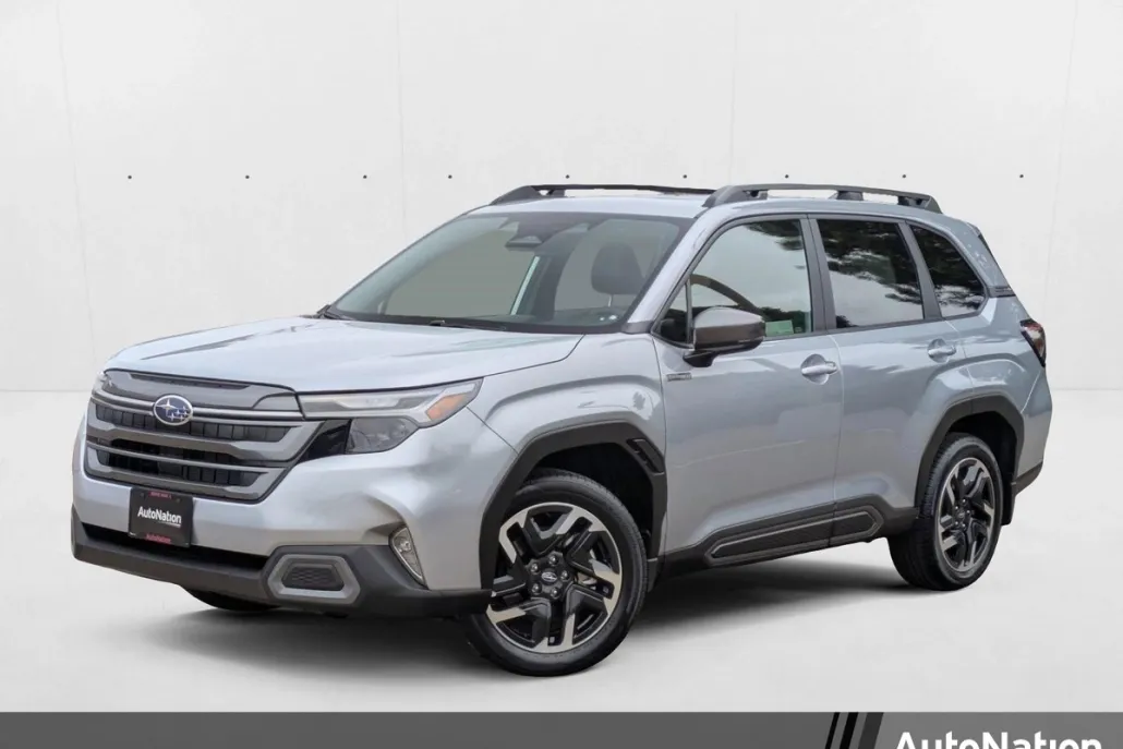2025 Subaru Forester Limited photo 1