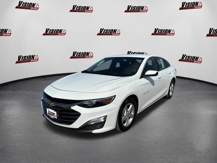 2024 Chevrolet Malibu LS photo 1