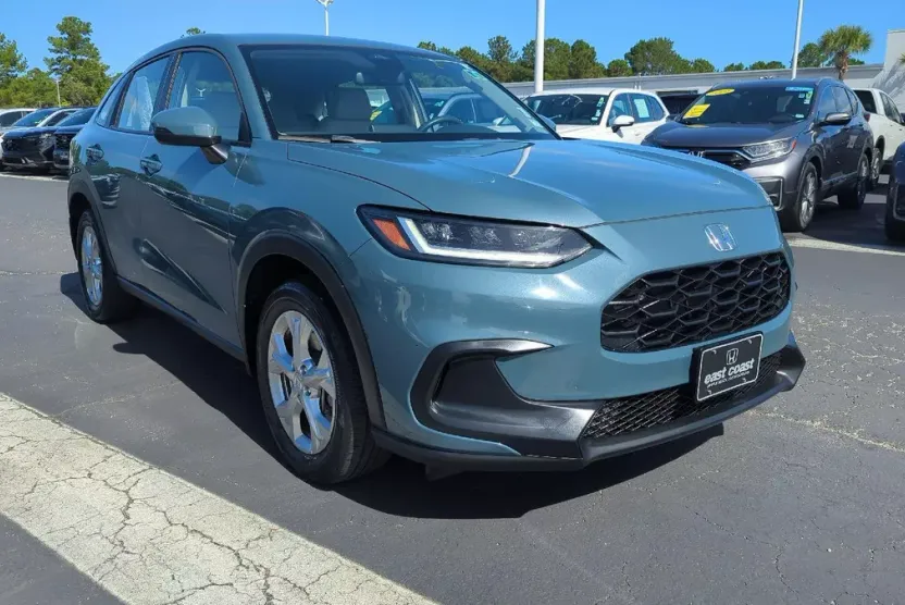 2023 Honda HR-V LX photo 1