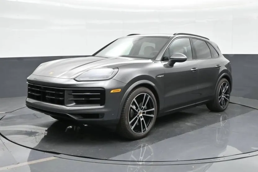 2026 Porsche Cayenne E-Hybrid Base photo 1