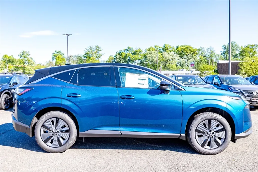 2025 Nissan Murano SL photo 1