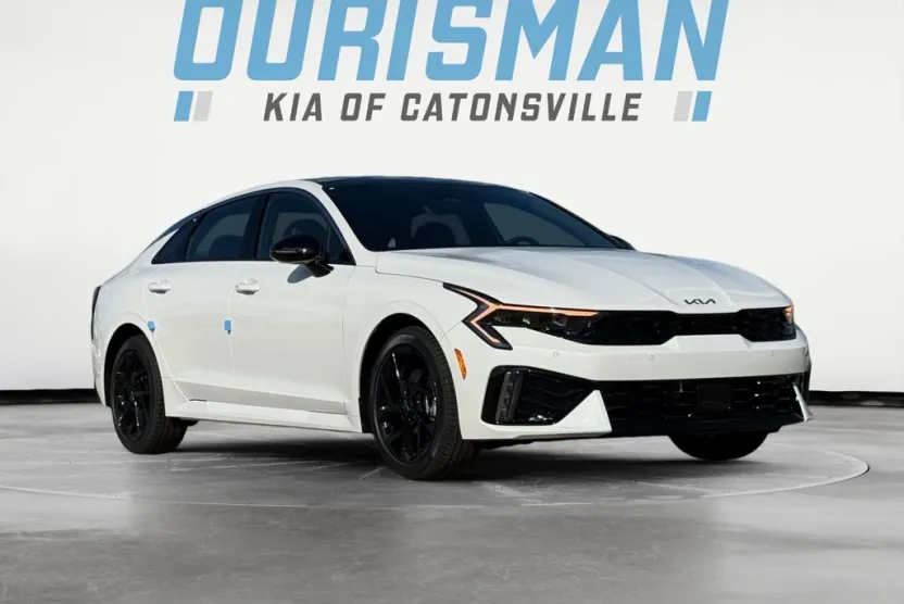 2026 Kia K5 GT-Line photo 1