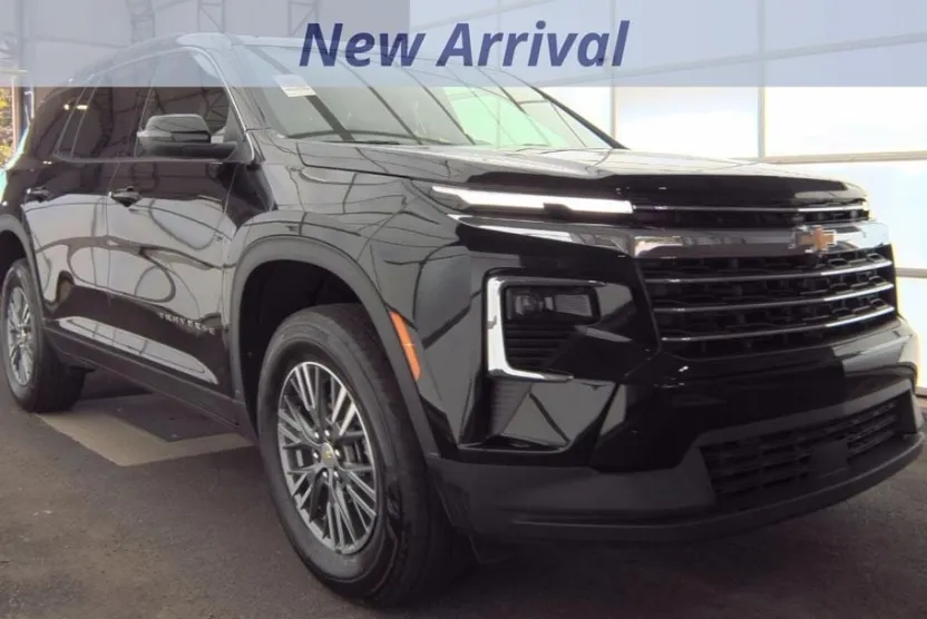 2025 Chevrolet Traverse photo 1
