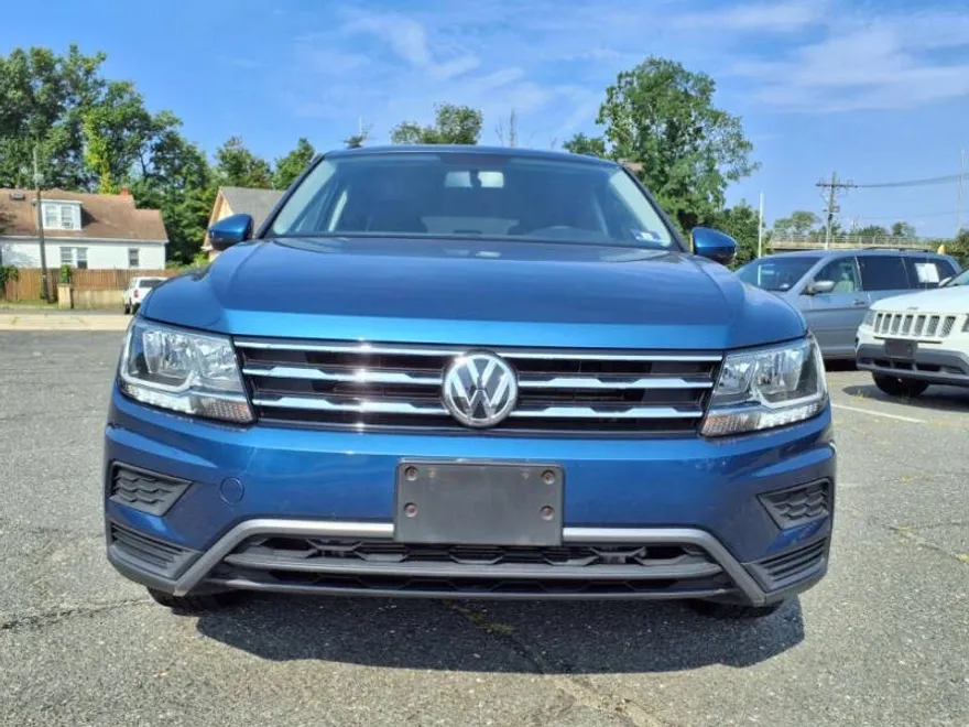 2019 Volkswagen Tiguan S photo 1