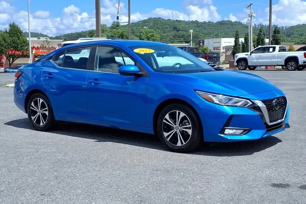 2023 Nissan Sentra SV photo 1