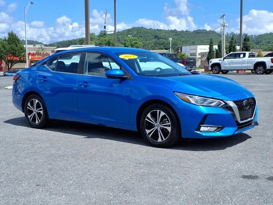 2023 Nissan Sentra SV photo 1