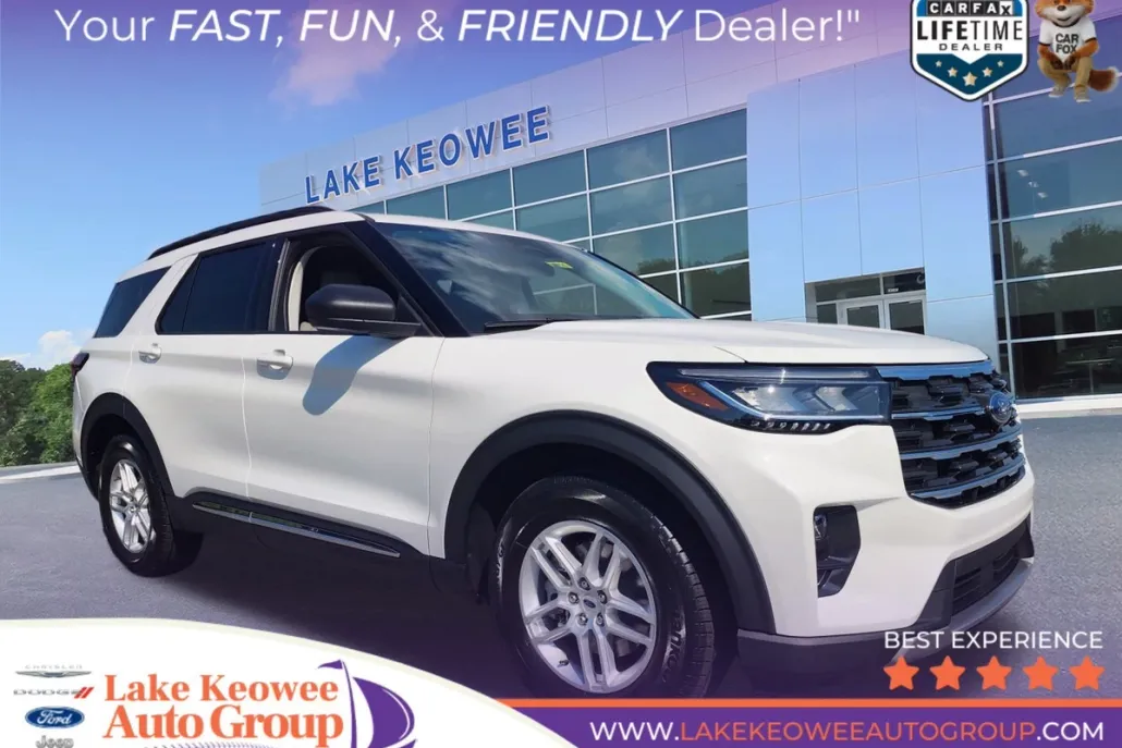 2025 Ford Explorer photo 1