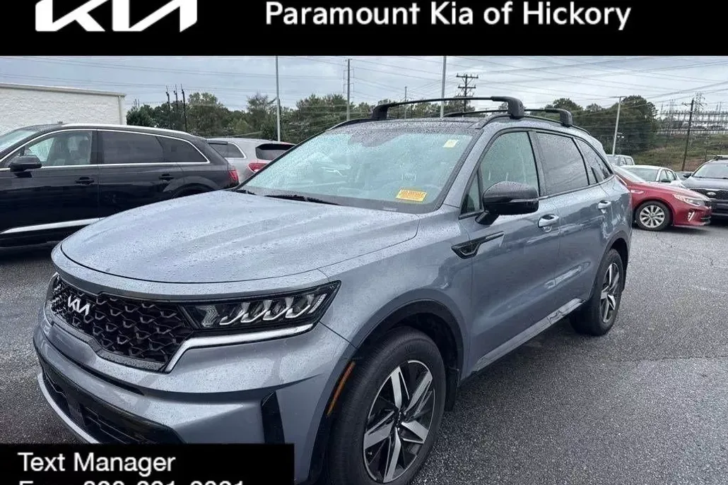 2022 Kia Sorento EX photo 1