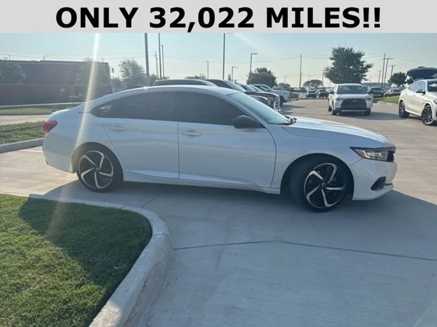 2022 Honda Accord Sport SE photo 1