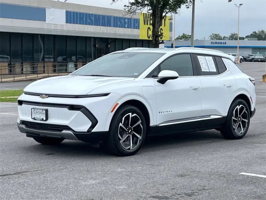 2025 Chevrolet Equinox EV 1LT photo 1