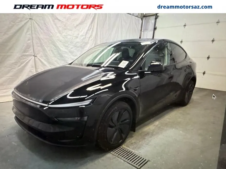 2026 Tesla Model Y Long Range photo 1