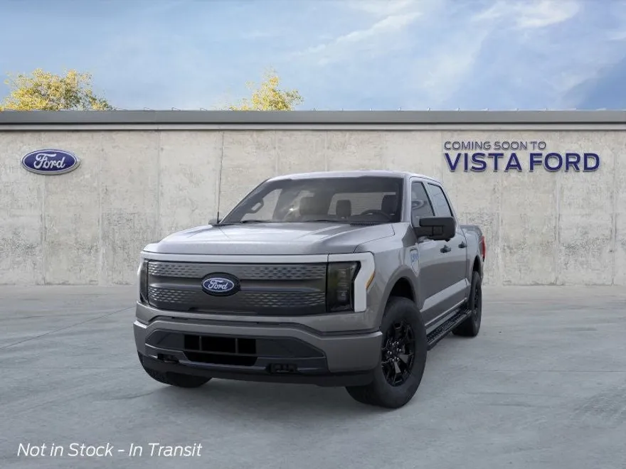 2025 Ford F-150 Lightning XLT photo 1