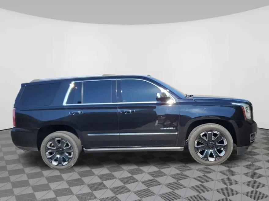 2019 Gmc Yukon Denali photo 1