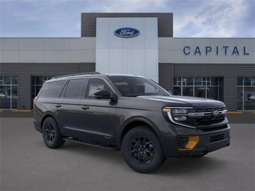 2025 Ford Expedition photo 1