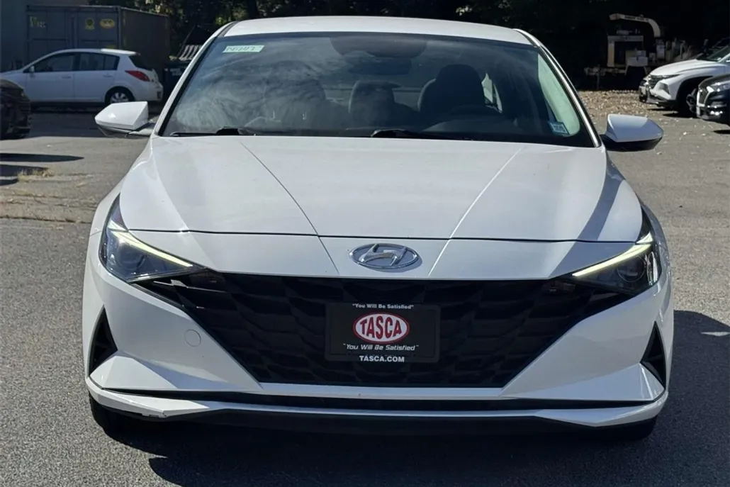 2022 Hyundai Elantra Hybrid Blue photo 1