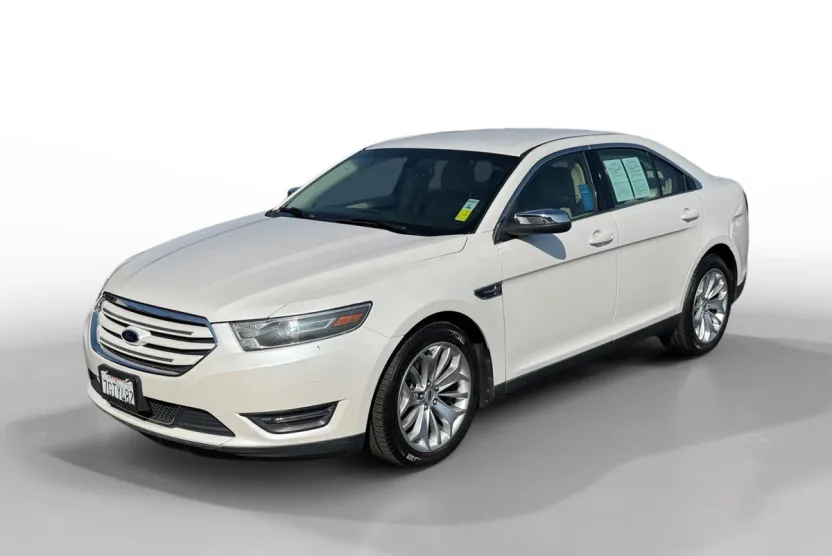 2015 Ford Taurus Limited photo 1