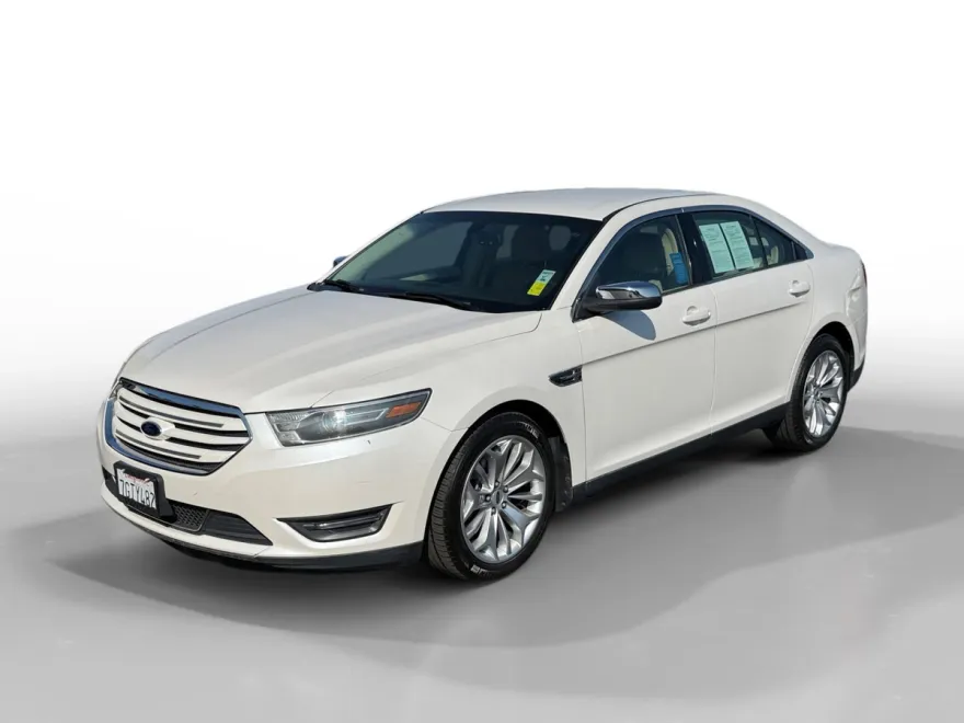 2015 Ford Taurus Limited photo 1