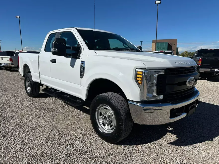 2018 Ford F-350 XL photo 1