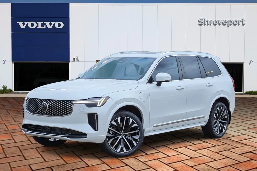 2025 Volvo XC90 T8 AWD Plus photo 1