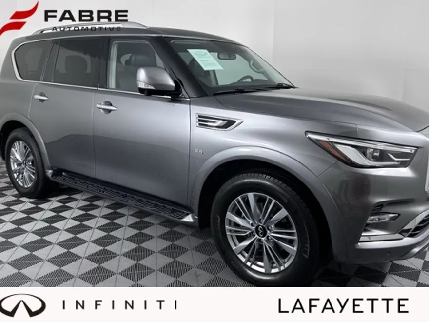 2019 Infiniti QX80 Luxe photo 1