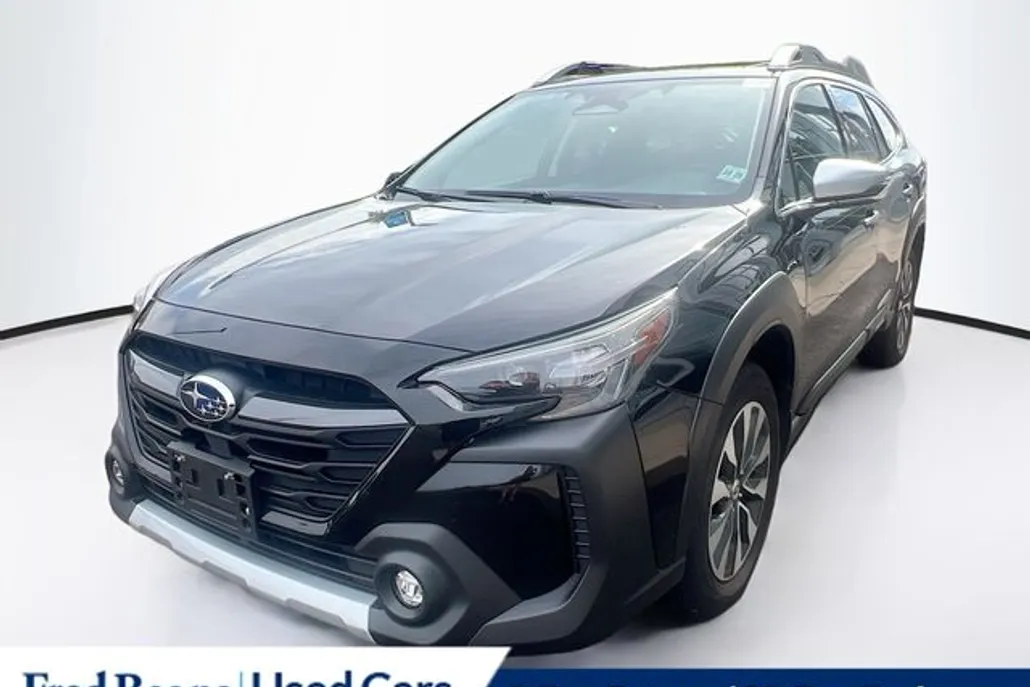 2025 Subaru Outback Touring XT photo 1