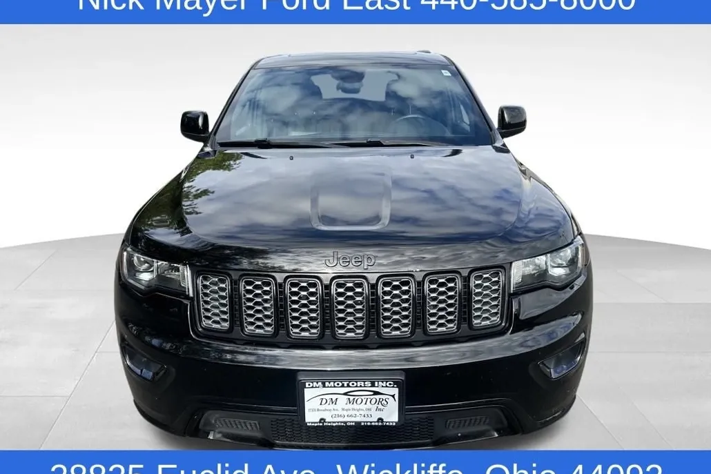 2017 Jeep Grand Cherokee Altitude Sport photo 1