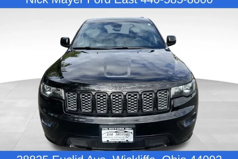 2017 Jeep Grand Cherokee Altitude Sport photo 1